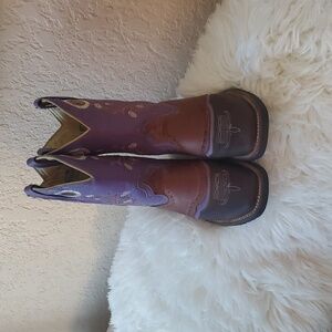 Ladies cowgirl boots